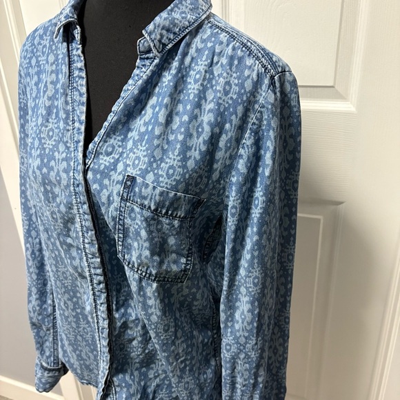 Holding Horses Button Down Top - Picture 6 of 7